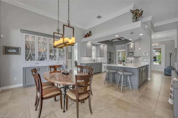 8047  Wilfredo  CT, Naples, FL 34114