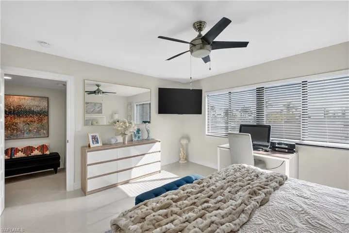 2nd bedroom w view of Isles Yacht club