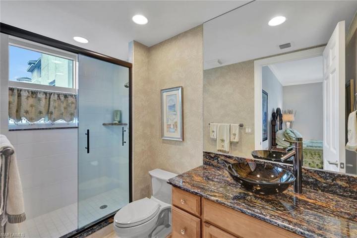 Guest Suite 2 Bath