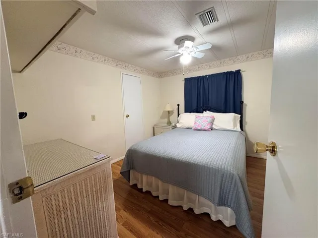 3163 Indian Village Ln, North Fort Myers, Florida 33917