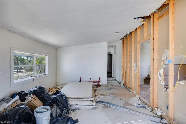 2920 Harpoon Ln, St. James City, Florida 33956