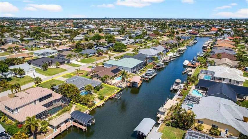 1510 Sw 52nd Ln, Cape Coral, Florida 33914