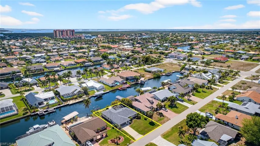 1510 Sw 52nd Ln, Cape Coral, Florida 33914