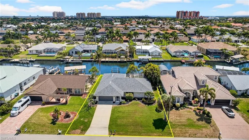1510 Sw 52nd Ln, Cape Coral, Florida 33914