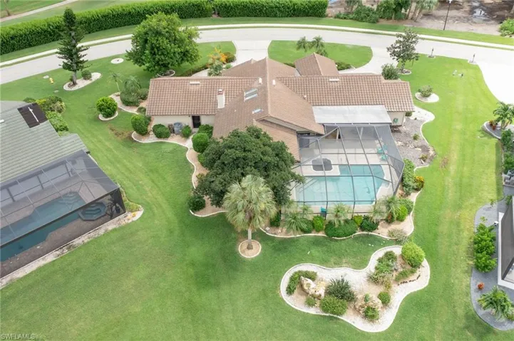 Pristine property with landscape curbing!