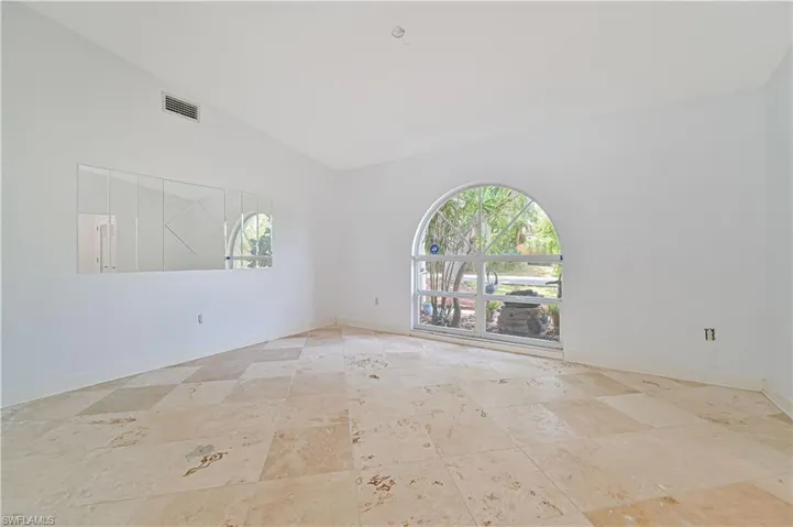 Flex Space - Dining/Den