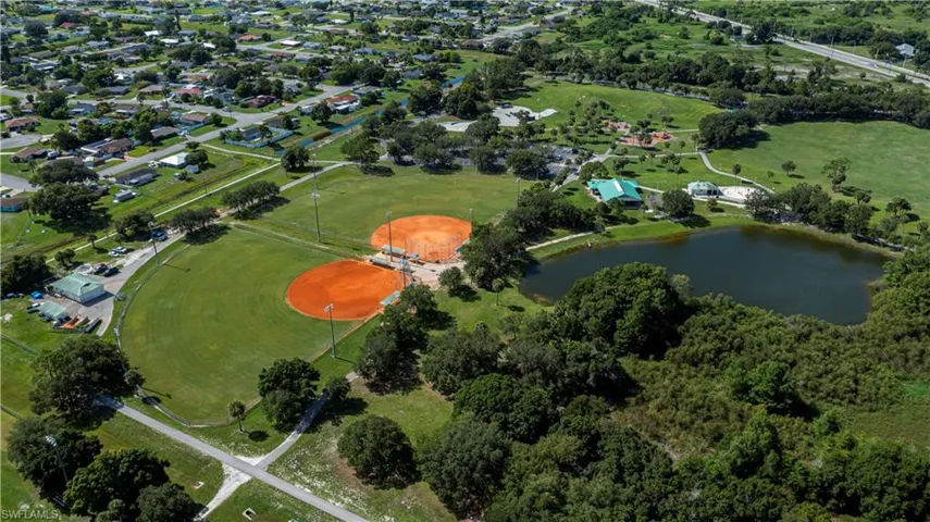 2001 E 5th St, Lehigh Acres, Florida 33936
