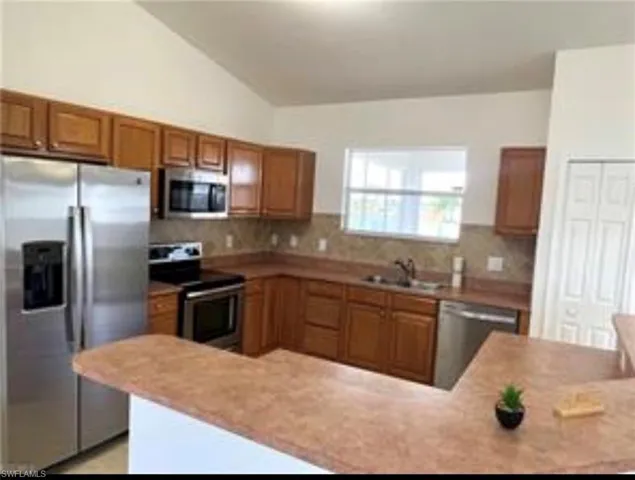 3018 26th St Sw 0, Lehigh Acres, Florida 33976