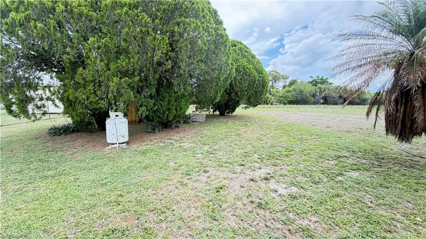 311 Schoolside Dr, Lehigh Acres, Florida 33936