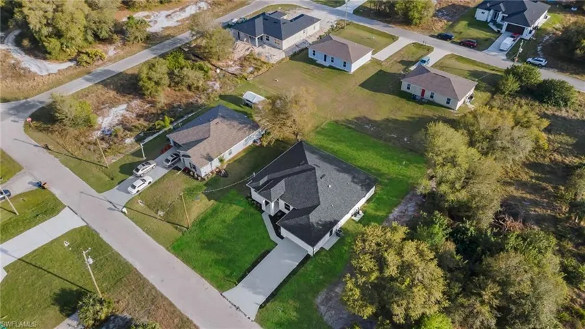 Drone / aerial view featuring a residential view