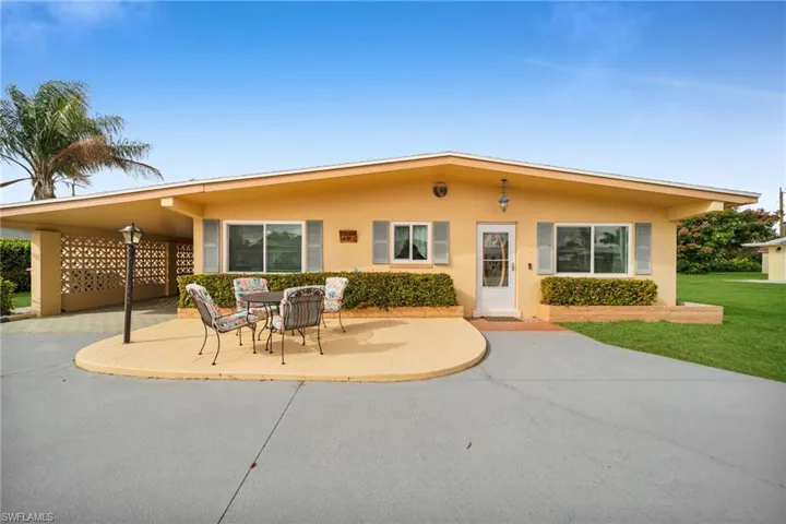 5208 Wilmington Ct, Cape Coral, Florida 33904
