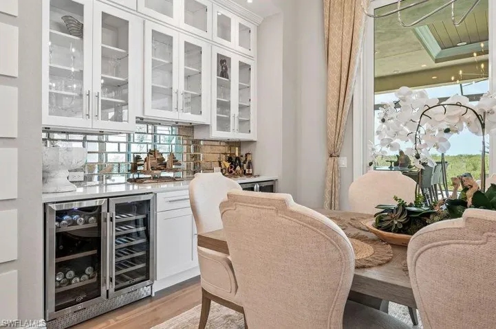 8931  Nevis  WAY, Naples, FL 34112