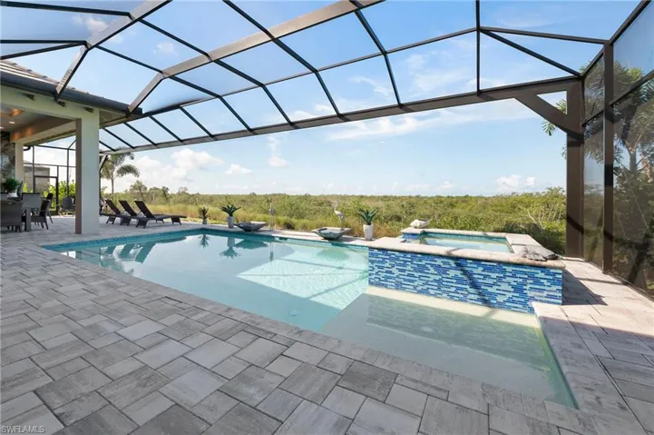 8931  Nevis  WAY, Naples, FL 34112