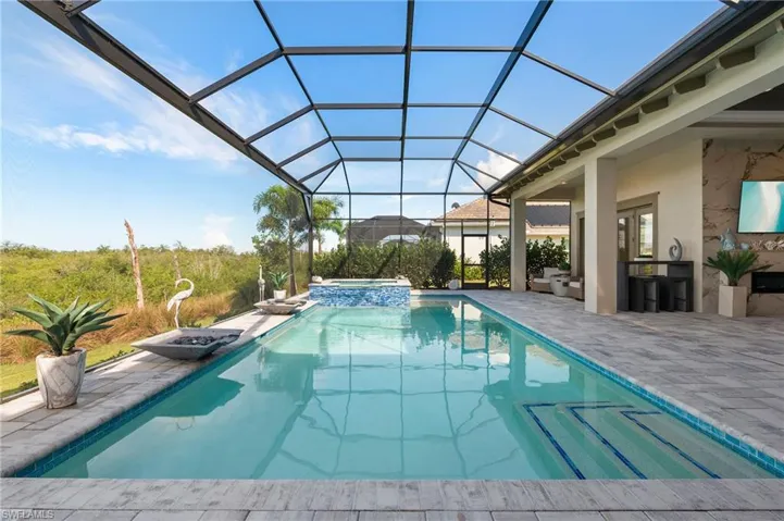 8931  Nevis  WAY, Naples, FL 34112