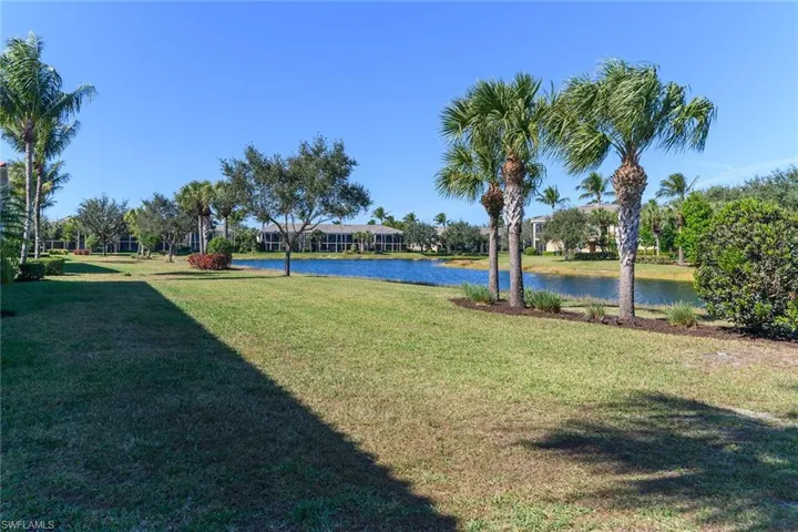 3165  Aviamar  CIR, Naples, FL 34114