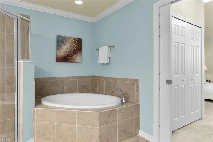 3165  Aviamar  CIR, Naples, FL 34114