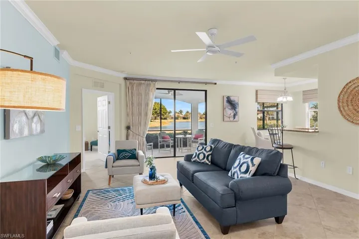 3165  Aviamar  CIR, Naples, FL 34114