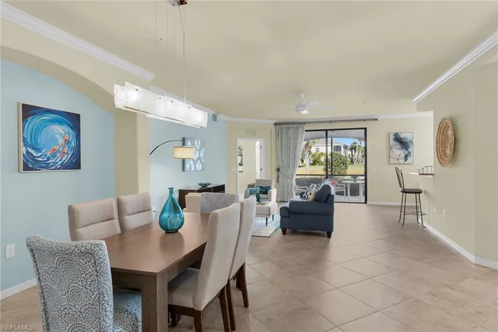 3165  Aviamar  CIR, Naples, FL 34114