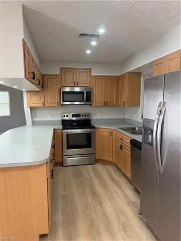 1403 Se 11th St, Cape Coral, Florida 33990