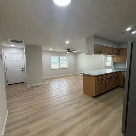 1403 Se 11th St, Cape Coral, Florida 33990