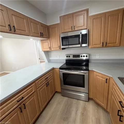 1403 Se 11th St, Cape Coral, Florida 33990