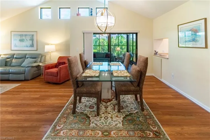 522  Beachwalk  CIR, Naples, FL 34108