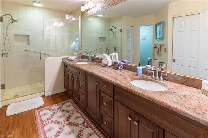 522  Beachwalk  CIR, Naples, FL 34108