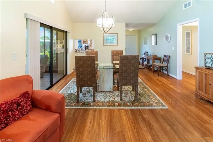 522  Beachwalk  CIR, Naples, FL 34108