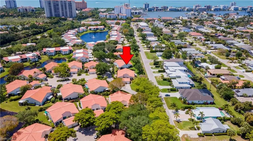 522  Beachwalk  CIR, Naples, FL 34108