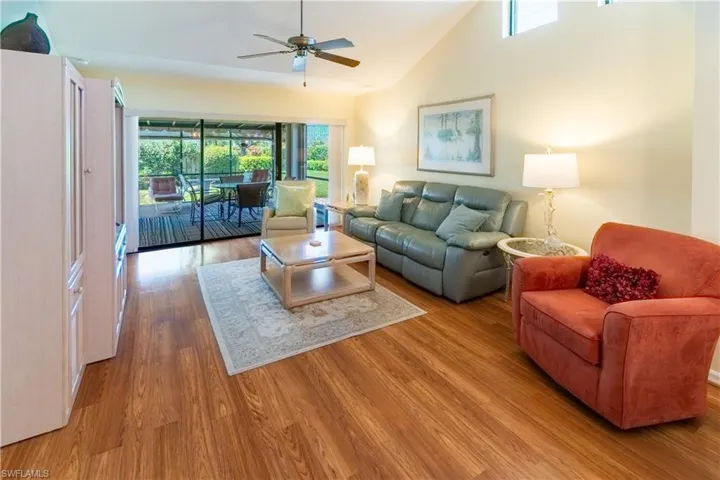 522  Beachwalk  CIR, Naples, FL 34108