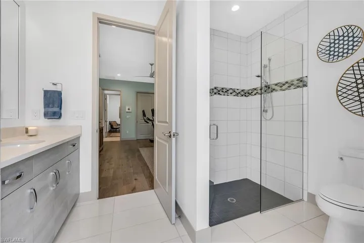 6184  Antigua  WAY, Naples, FL 34113