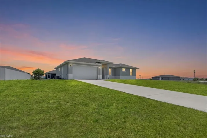 1049 Solar Ct, Labelle, Florida 33935