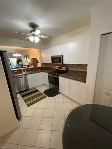 7831 Regal Huron Cir 105, Naples, Florida 34104