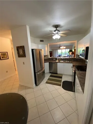 7831 Regal Huron Cir 105, Naples, Florida 34104