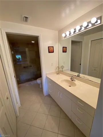 7831 Regal Huron Cir 105, Naples, Florida 34104