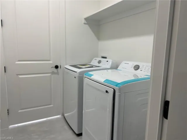515 Hutton St E, Lehigh Acres, Florida 33974