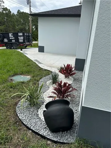 515 Hutton St E, Lehigh Acres, Florida 33974