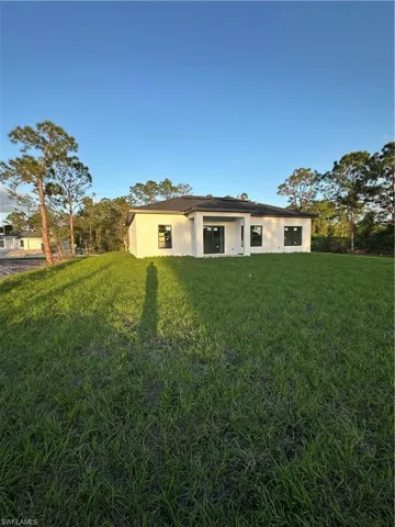 515 Hutton St E, Lehigh Acres, Florida 33974
