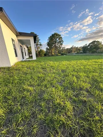 515 Hutton St E, Lehigh Acres, Florida 33974