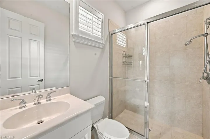 4995 Rustic Oaks Cir, Naples, Florida 34105
