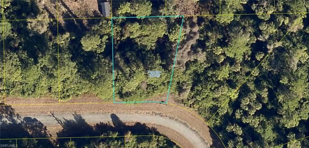 715 Eugene Cernan Dr, Labelle, Florida 33935