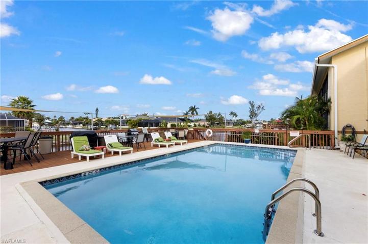 505 SW 47th TER # 105, CAPE CORAL FL 33914