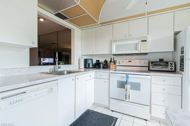 6300 S Pointe BLVD # 447, FORT MYERS FL 33919