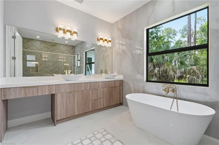 498 Wilson Blvd S, Naples, Florida 34117