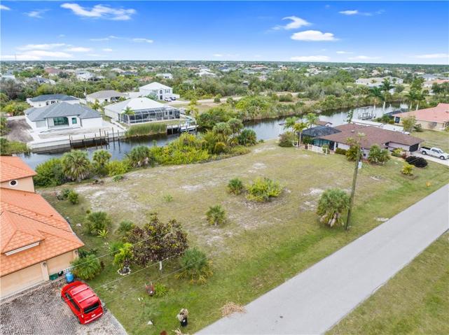 9612  President  CIR, PORT CHARLOTTE, FL 33981