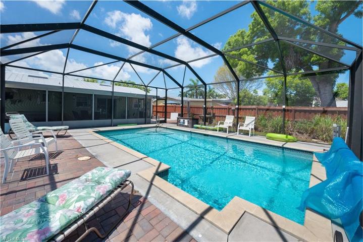 Large POOL