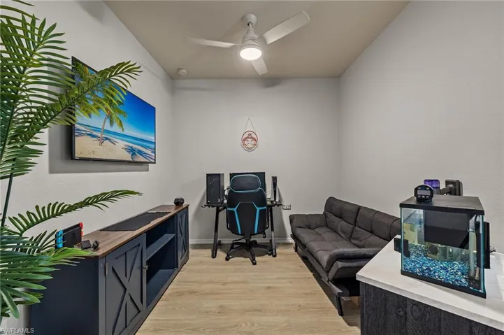 Flex Room