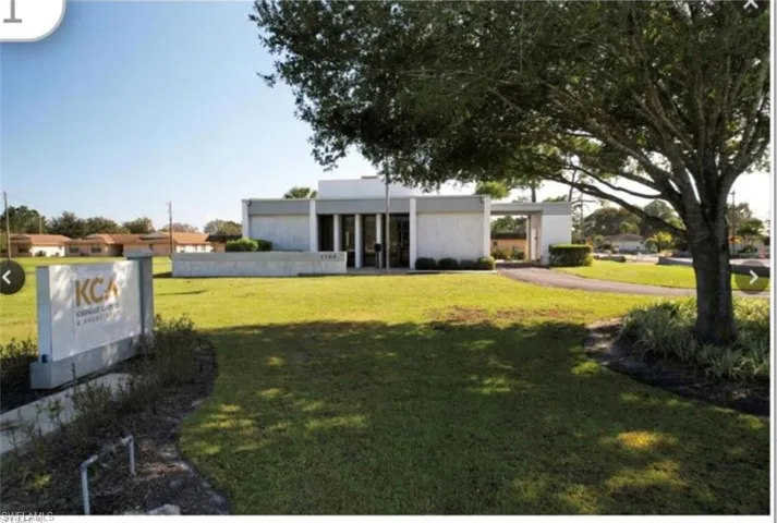 View of front of home featuring a front yard