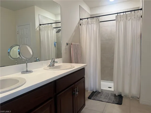 2624 Ne 7th Ave, Cape Coral, Florida 33909