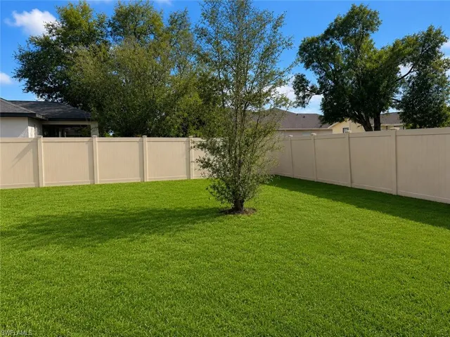 2624 Ne 7th Ave, Cape Coral, Florida 33909